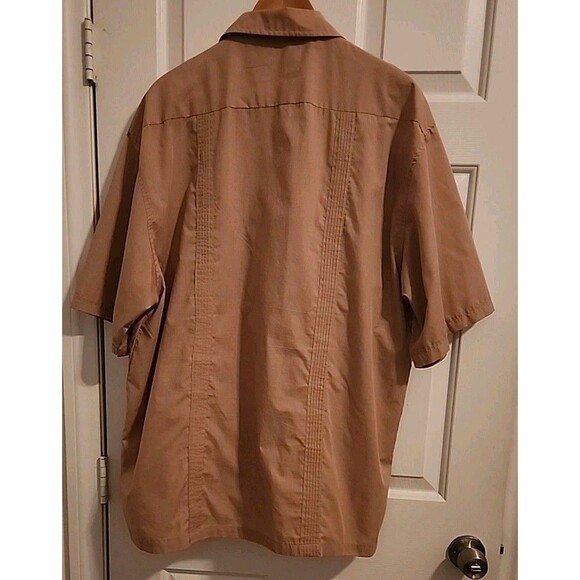 Platoon Mens XXL Button Up Tan Shirts Short Sleeve Light Embroidered - Picture 2 of 9